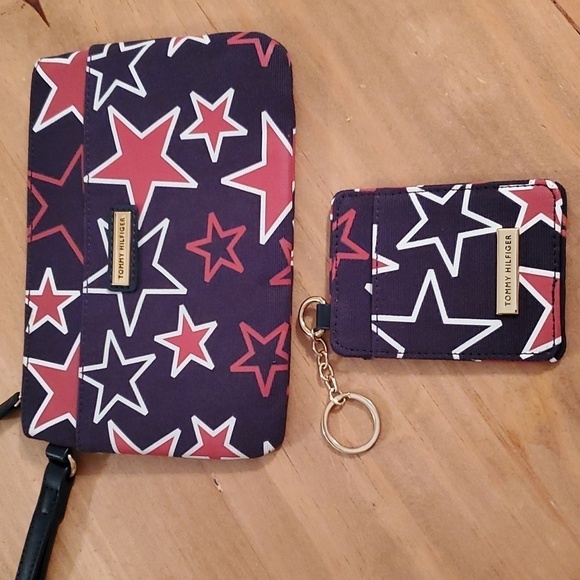 Tommy Hilfiger Wristlet Clutch & Passpot ID Card Holder Navy Red White Stars - Picture 2 of 13